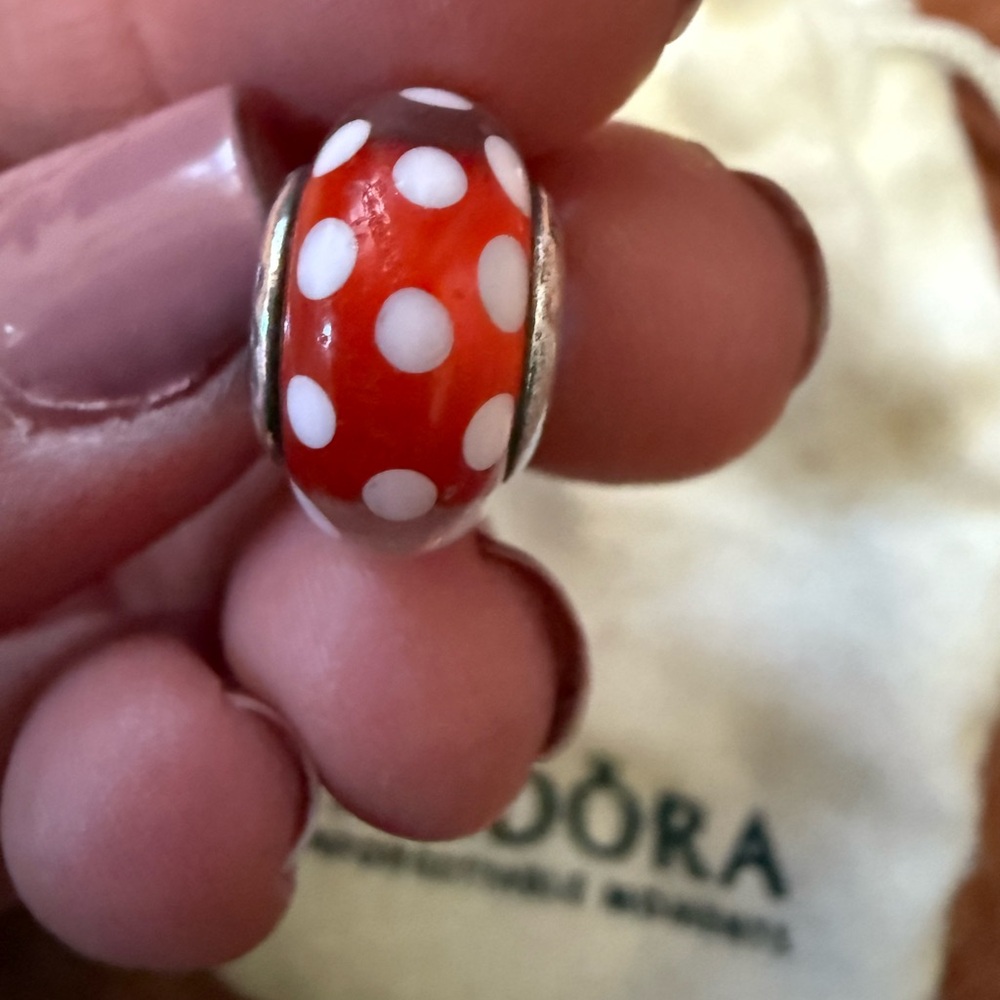 Disney Pandora Minnie Mouse Dots Glass bead charm